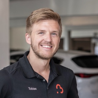 Tobias på Niemi Bil