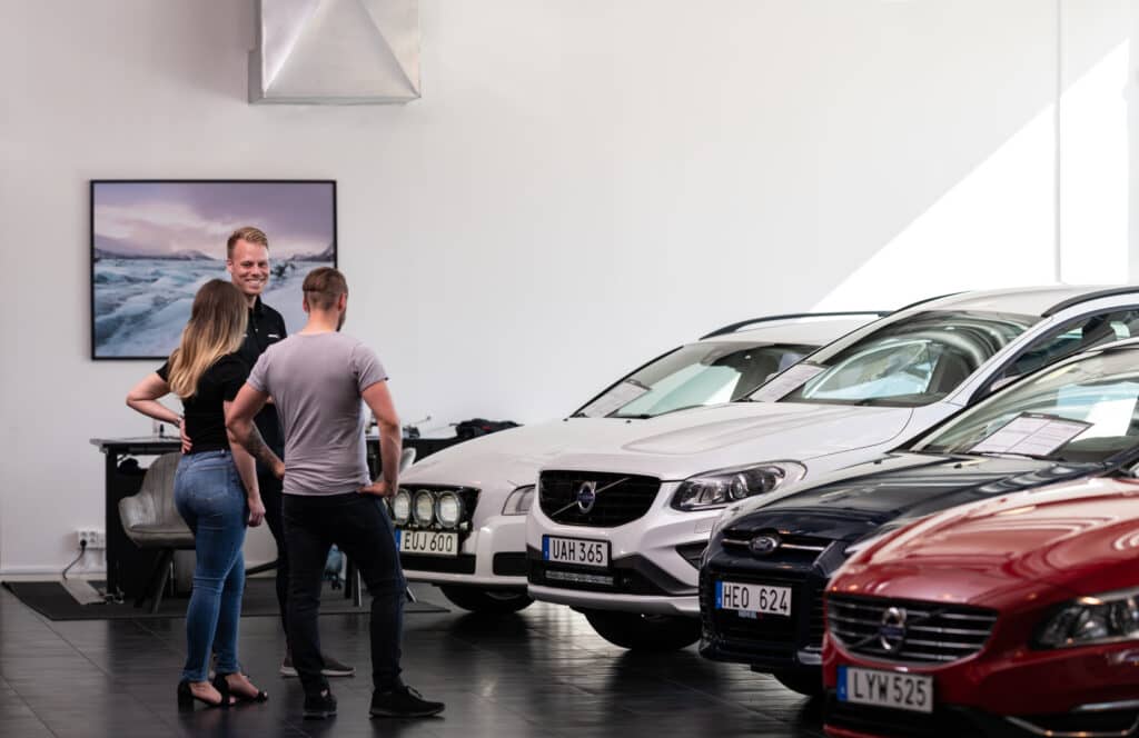 DSC7790 How does a car loan work?