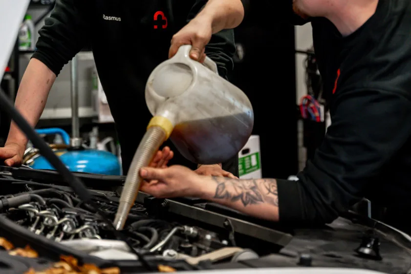 olja i mercedes umea Mercedes-service Umeå